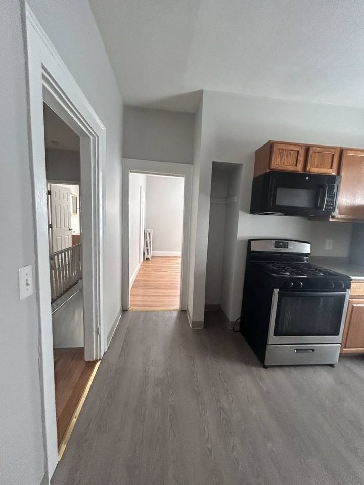 172 Bigelow St #2 - Photo 3 of 20