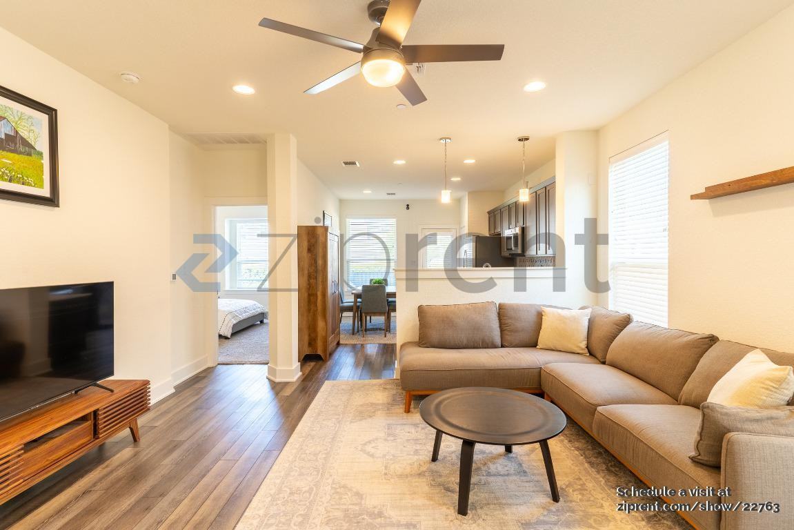 1806 Roseburg Dr - Photo 2 of 20