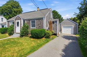featured image of 25 King Rd