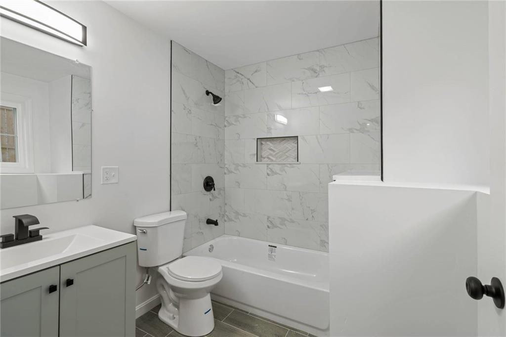 24 Saint James St ##1 - Photo 6 of 21