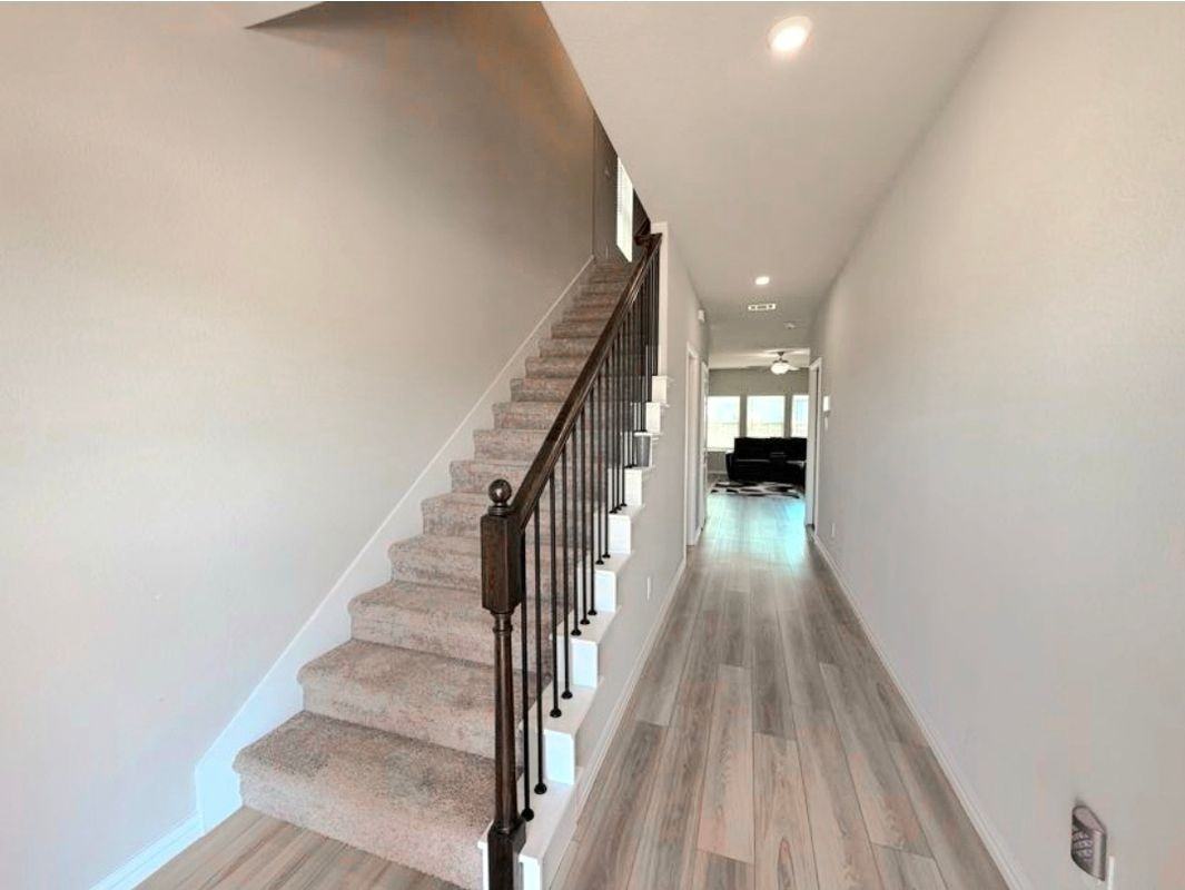 3313 Sedge Grass Dr - Photo 2 of 13