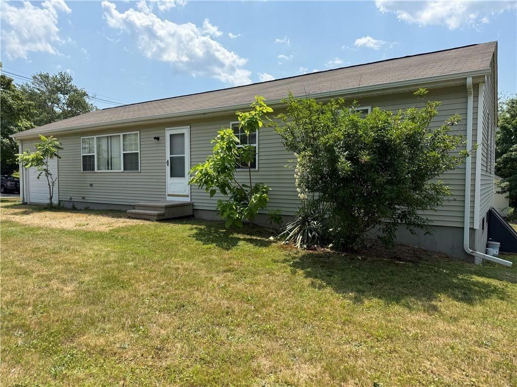 16 Brenden St