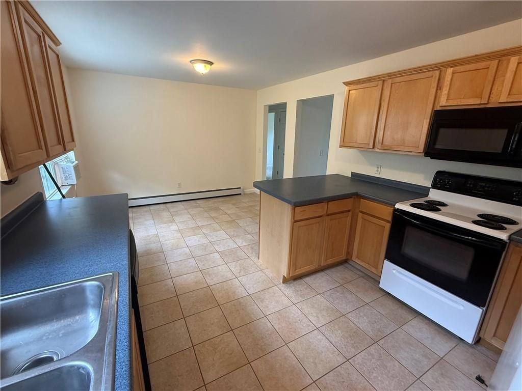 16 Brenden St - Photo 4 of 20