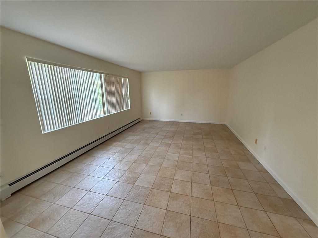 16 Brenden St - Photo 7 of 20