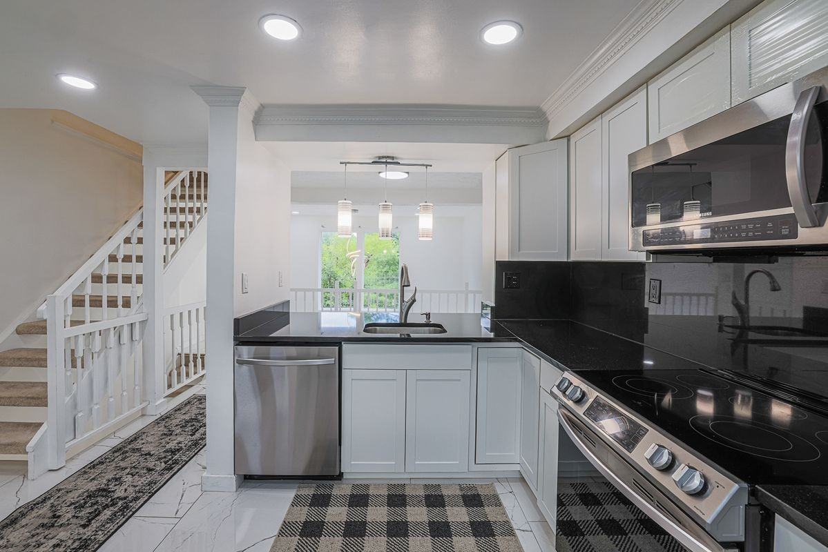 9 Stillwood Cir