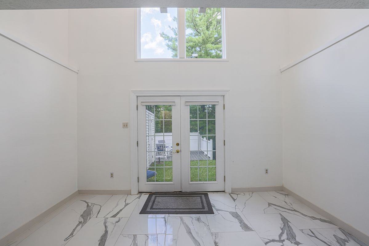9 Stillwood Cir - Photo 3 of 39