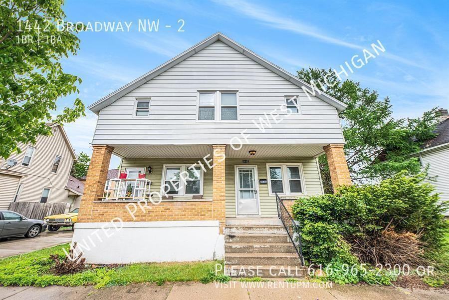 1442 Broadway Ave Nw #2 - Photo 2 of 22