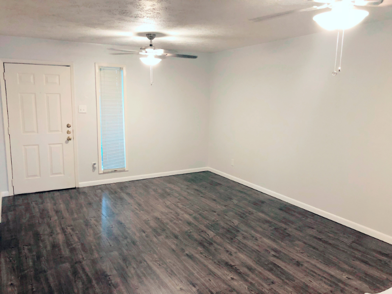 714 Wellesley Ct #D - Photo 2 of 28