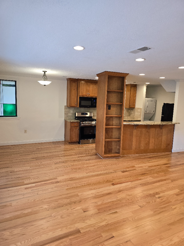 120 Alden Ave Nw #F2 - Photo 5 of 19