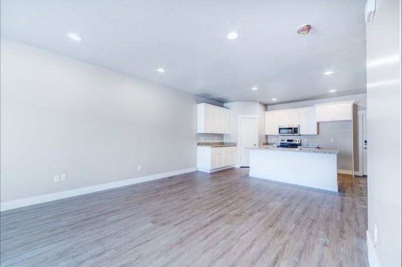 2528 N Cormac Pl - Photo 6 of 26