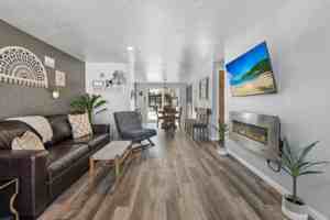 featured image of 444 S Saint Bernard Dr
