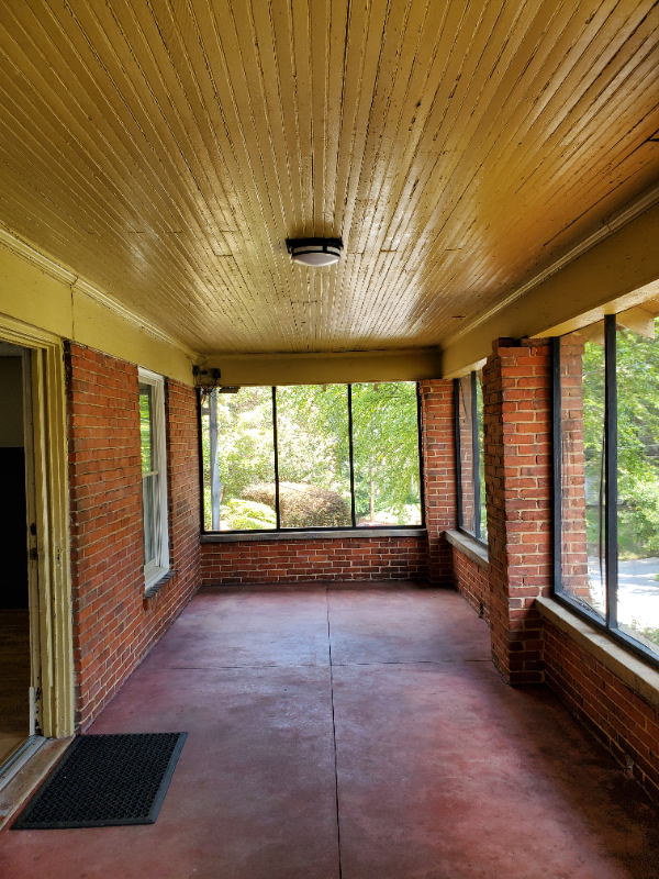 1018 Hemphill Ave Nw - Photo 2 of 22