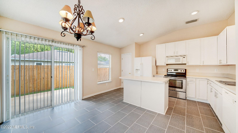 346 Van Gogh Cir - Photo 5 of 21