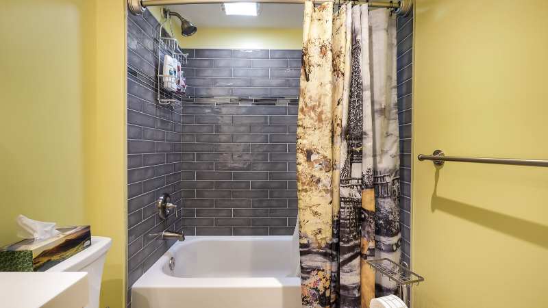 321 E Jefferson St - Photo 7 of 10