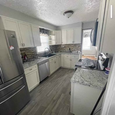 527 W Liberty St - Photo 2 of 31