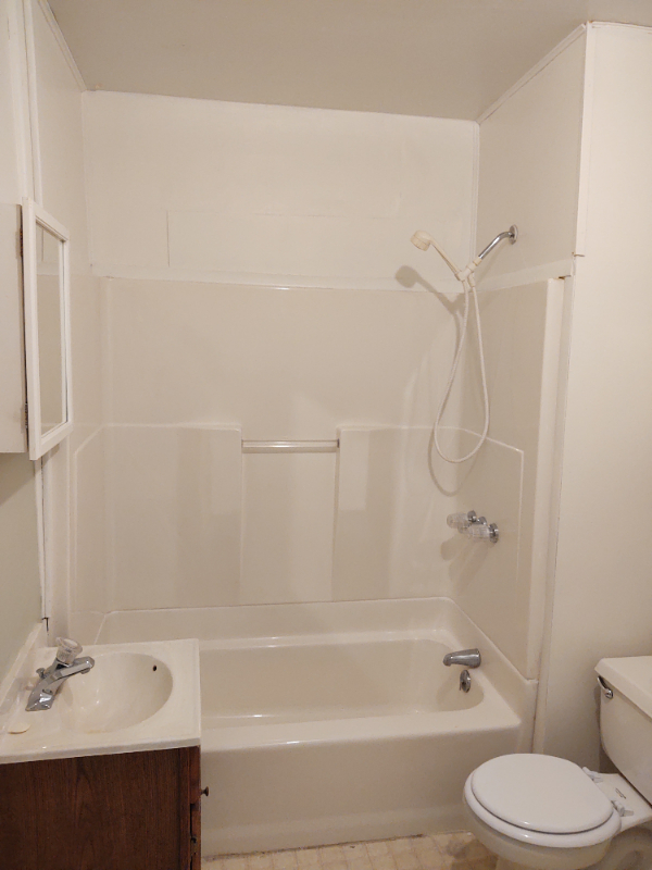 404 W Highland Rd - Photo 7 of 9