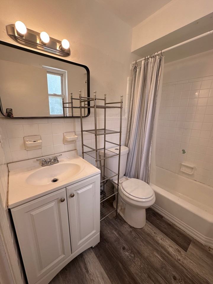 2729 Queen City Ave #4 - Photo 2 of 7