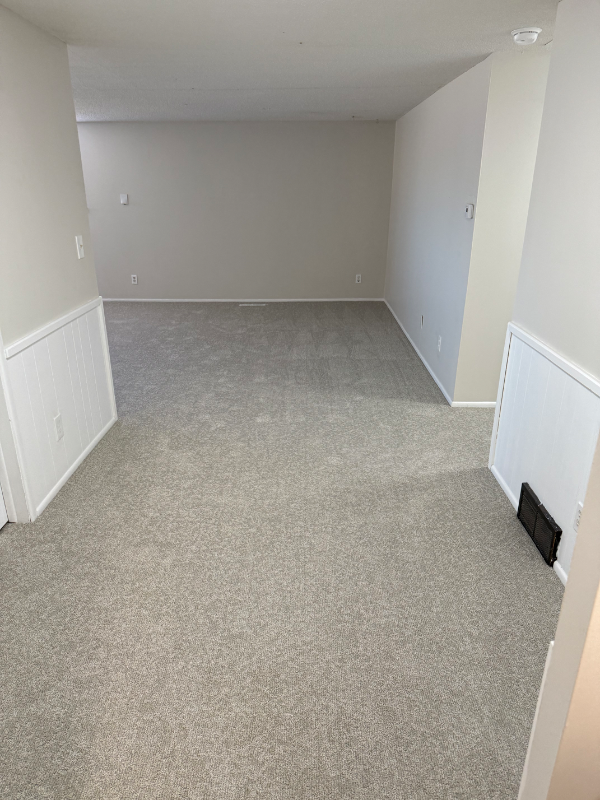 907W W River Blvd - Photo 5 of 17