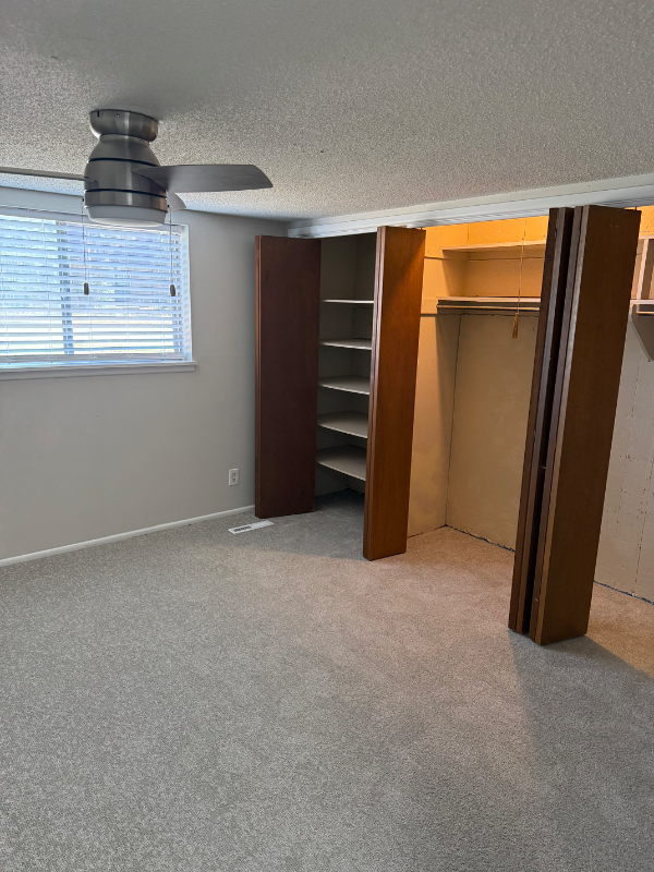 907W W River Blvd - Photo 7 of 17