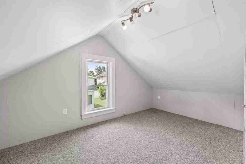 616 Chicago Ave #B - Photo 6 of 7