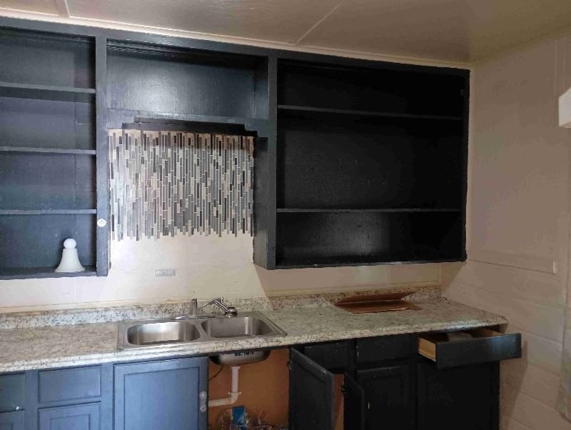 330 E Murphy St - Photo 2 of 2