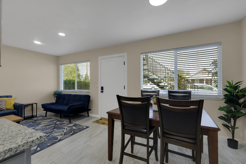 1104 F St #2 - Photo 6 of 16