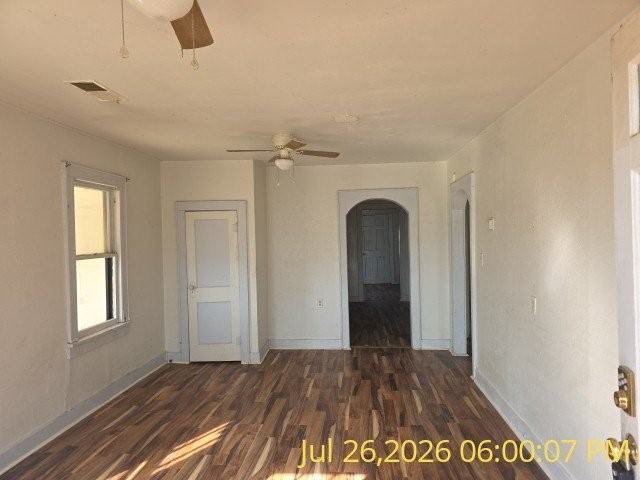600 Lefors St - Photo 2 of 11