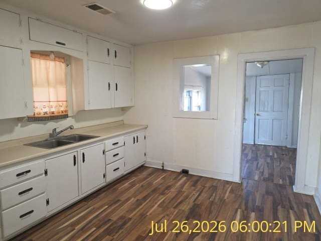 600 Lefors St - Photo 3 of 11