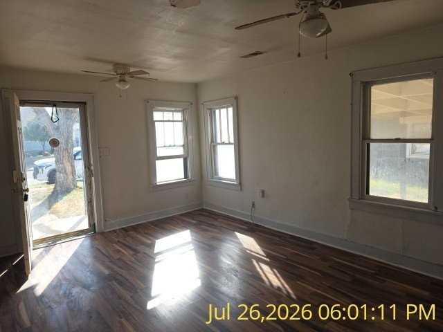 600 Lefors St - Photo 5 of 11