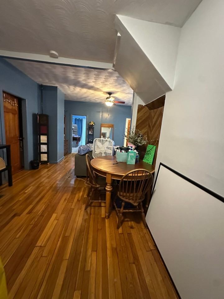 44 Boylston St #1 - Photo 4 of 13