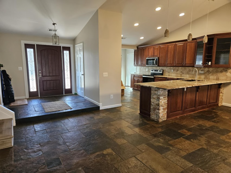 310 Silver Ridge Dr - Photo 7 of 13