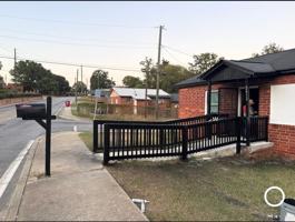 featured image of 2452 Houston Ave