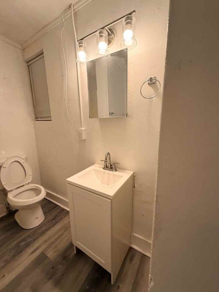 2452 Houston Ave - Photo 4 of 14