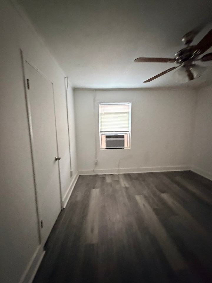 2452 Houston Ave - Photo 5 of 14