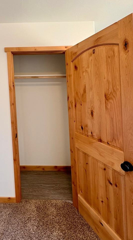 6963 Green Meadow Dr - Photo 5 of 21