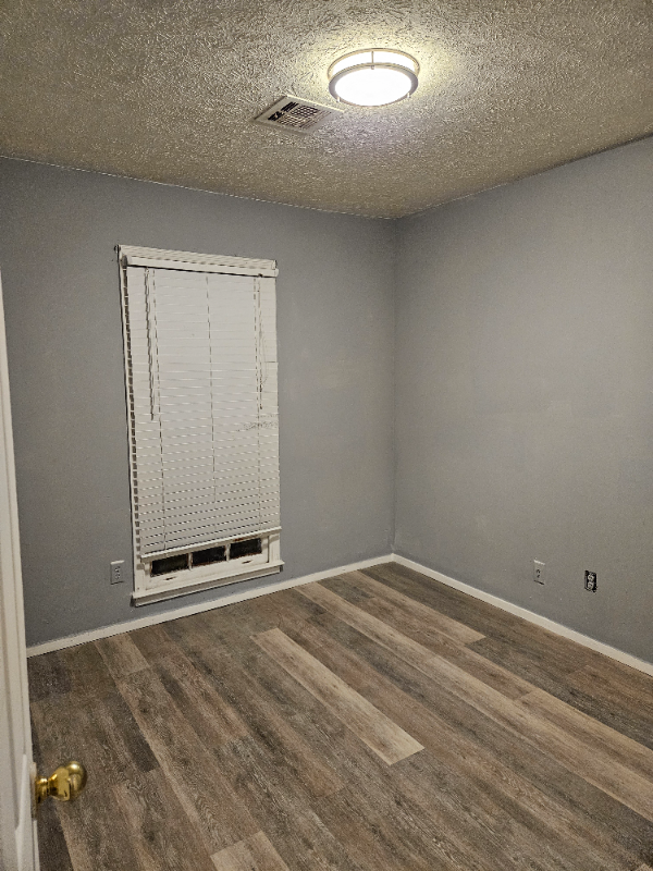 4001 Piedmont Dr - Photo 6 of 9