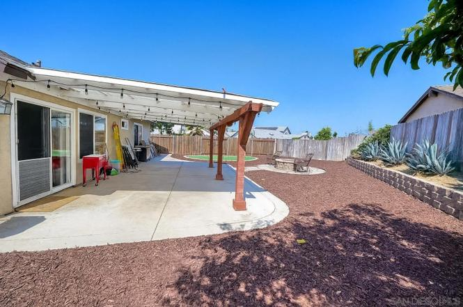 1322 Carnell Ct - Photo 2 of 13