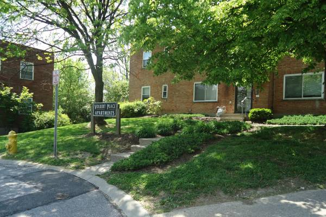 413 Volkert Pl #3