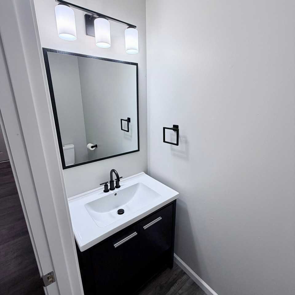 924 Merrill Ct S #924 - Photo 4 of 19