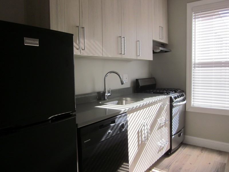 4016 Calvert St Nw #1 - Photo 2 of 11