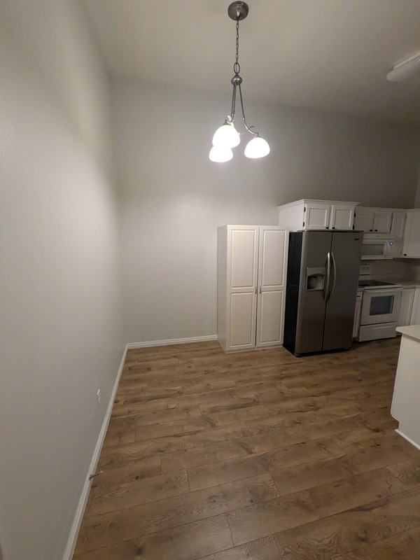 1255 Wn - Photo 3 of 20