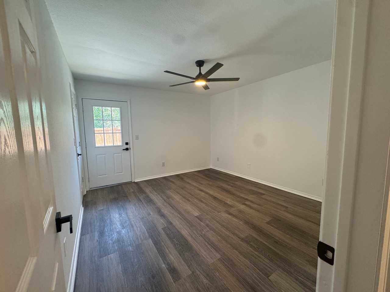305 N Arizona Dr #307 - Photo 5 of 7
