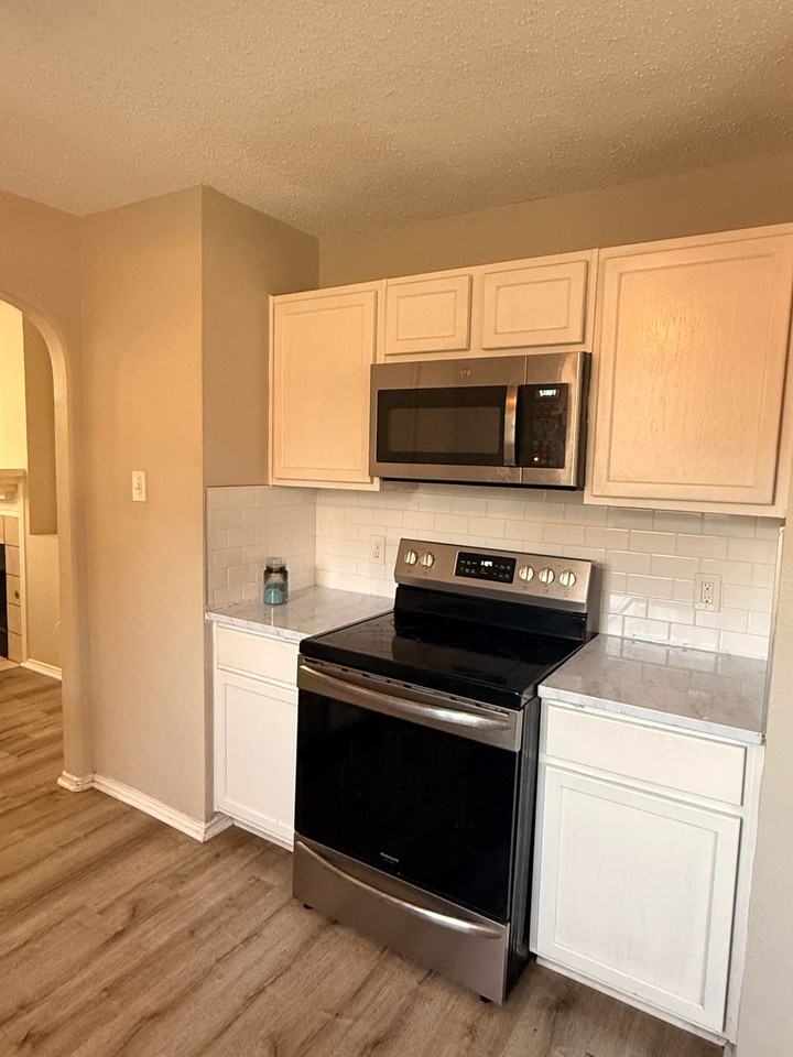 4329 Apple Dr - Photo 6 of 14