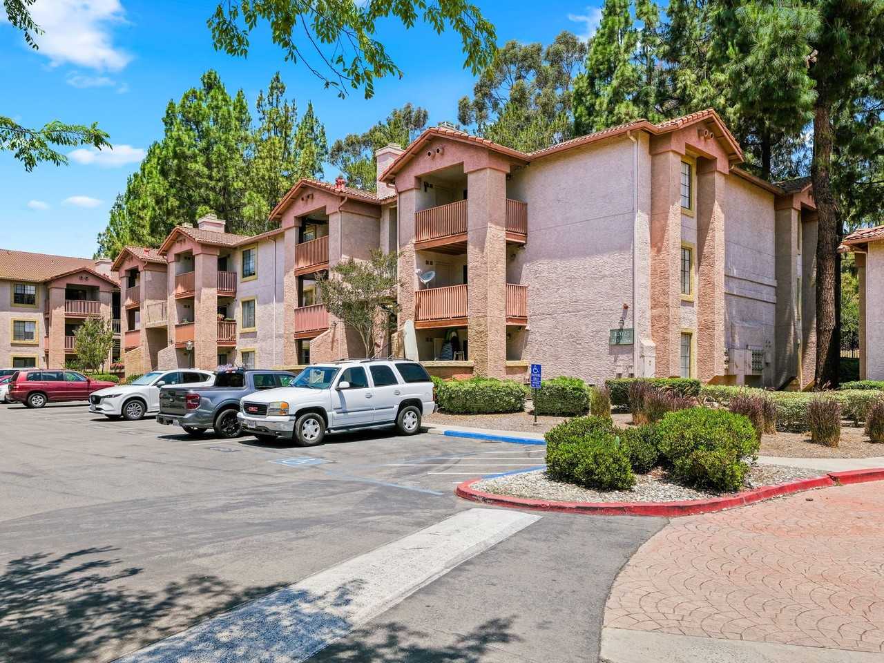 12023 Alta Carmel Ct #244