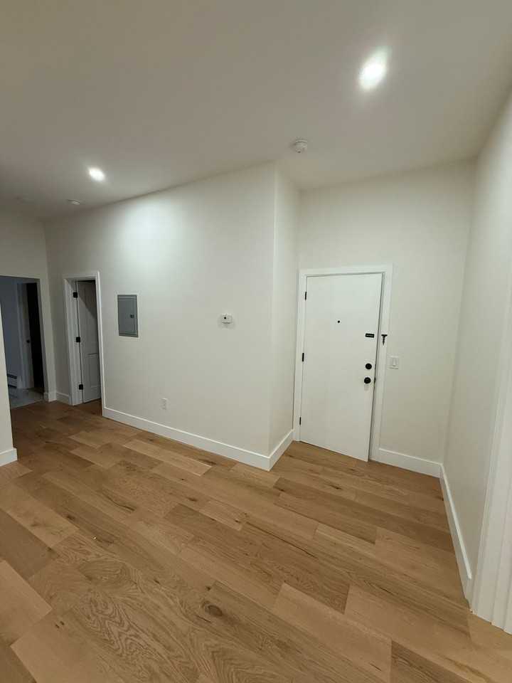 1102 Central Ave #1 - Photo 2 of 11