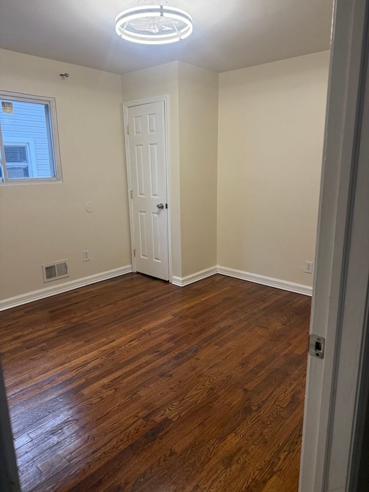 123 Spartan Ave #1 - Photo 6 of 9