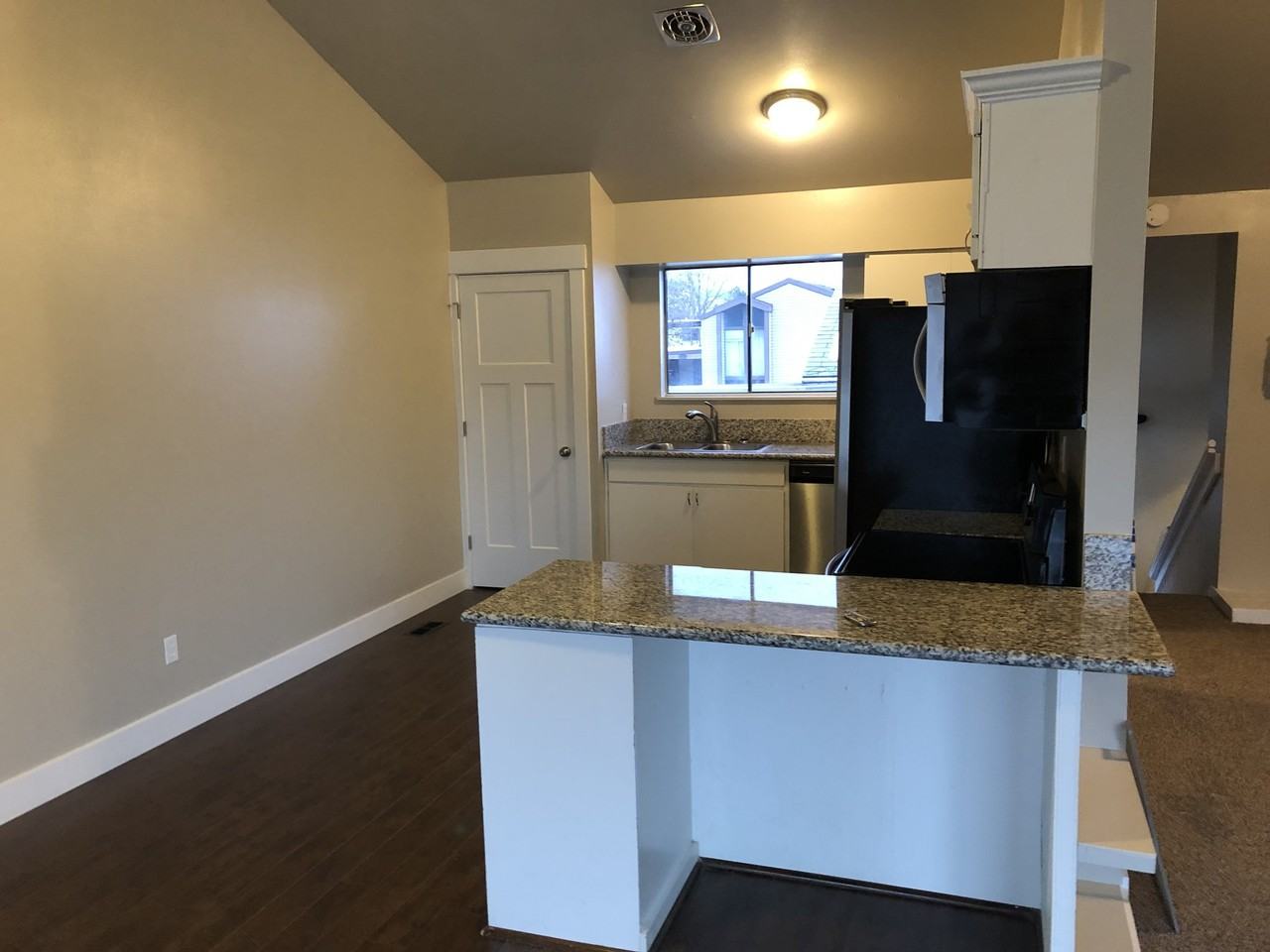 1790 E St - Photo 6 of 20