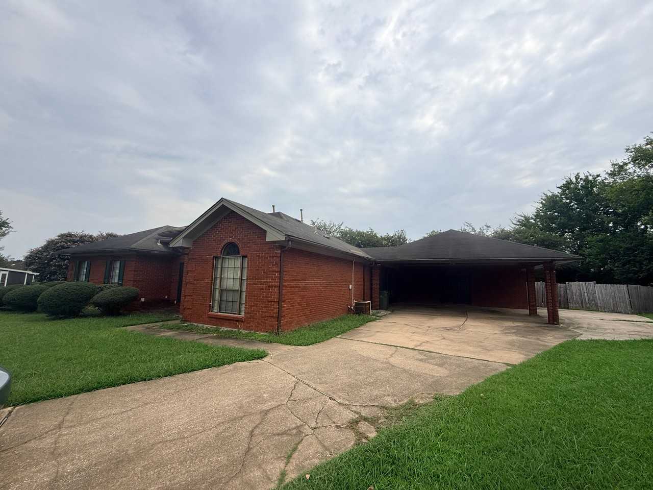 6630 Stable Gate Ct - Photo 3 of 20