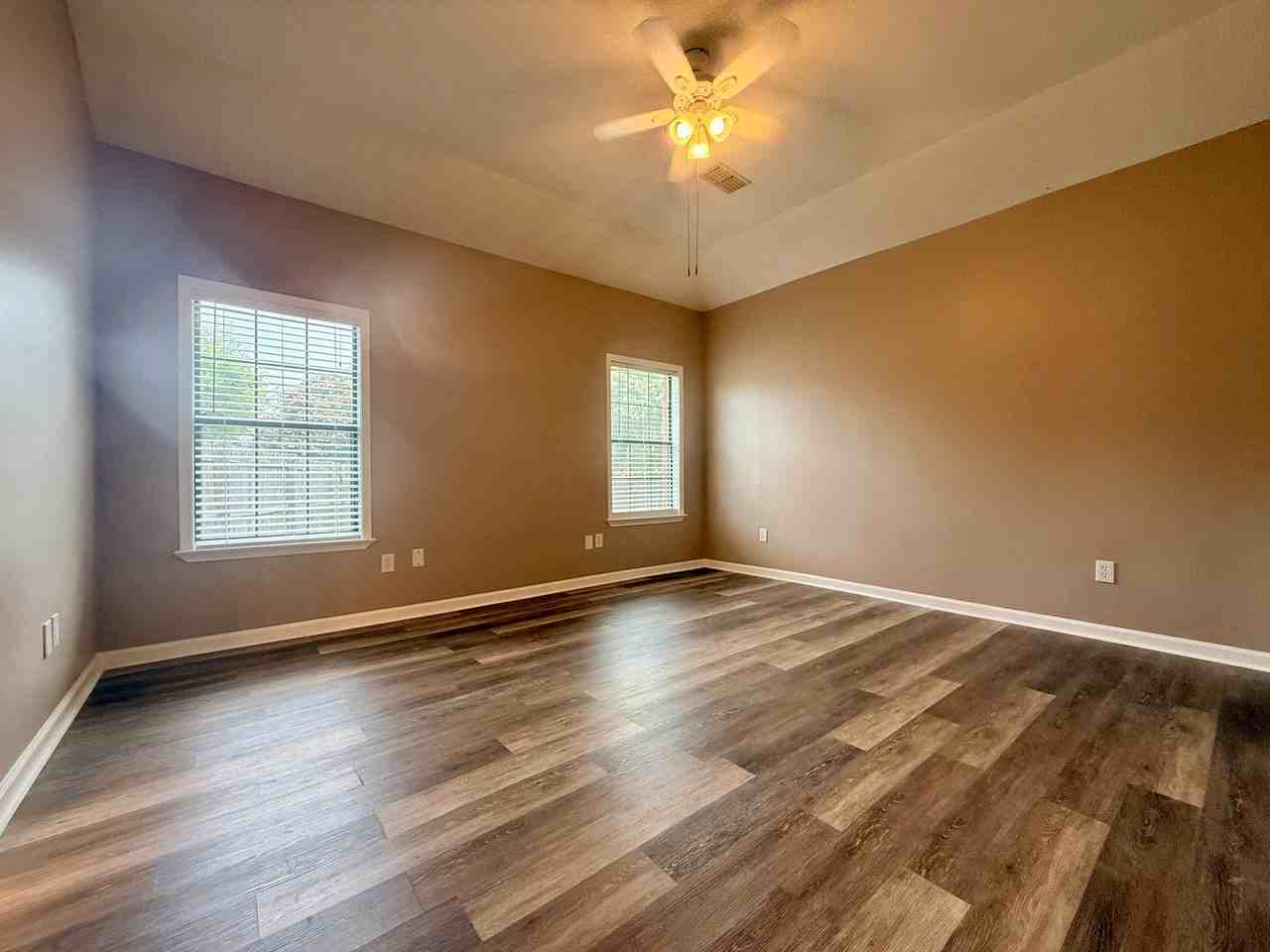 6630 Stable Gate Ct - Photo 7 of 20