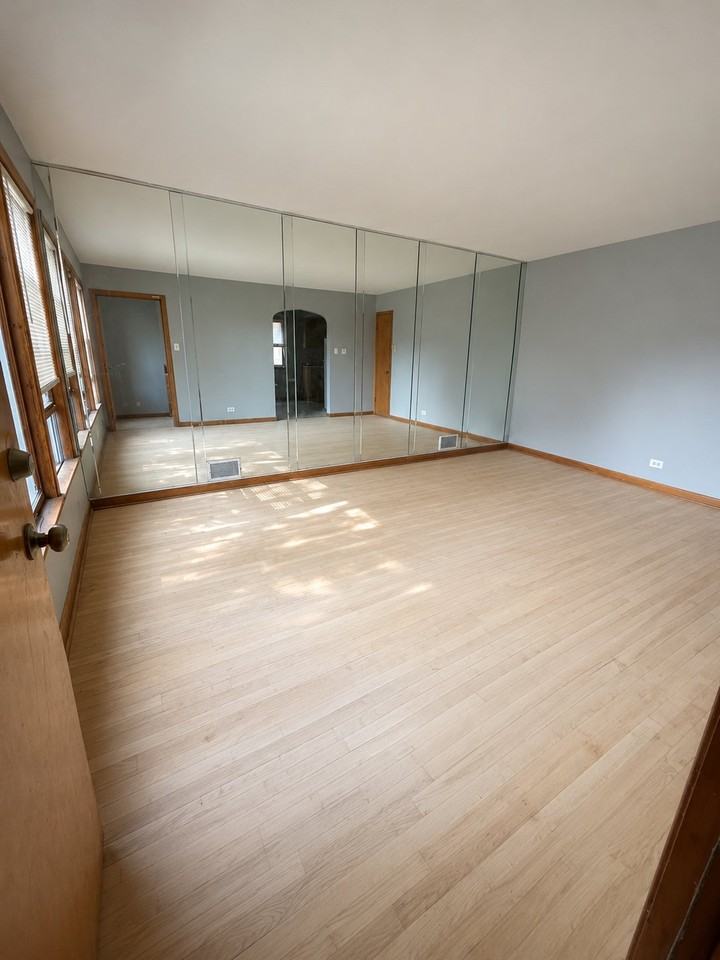 8113 S Exchange Ave #2 - Photo 3 of 5